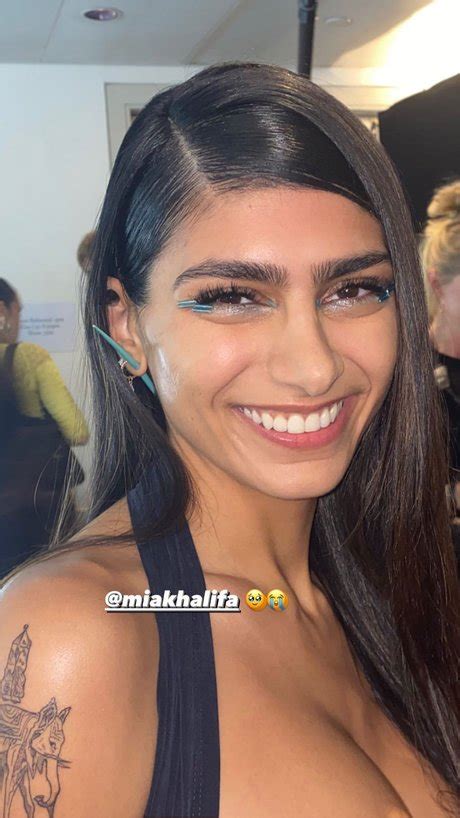 foto sexy mia khalifa|Mia Khalifa 46min Bare Titties Video Leaked